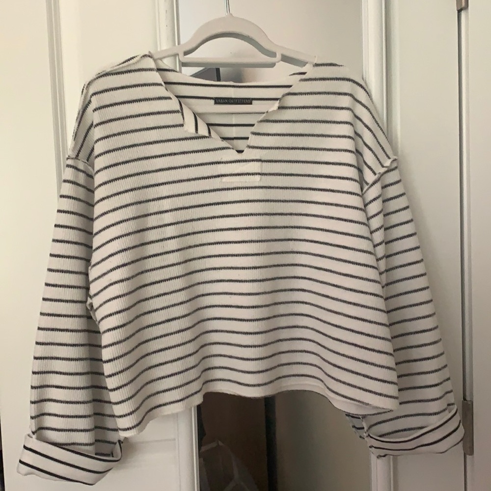 Urban Outfiters Cropped Sweatshirt